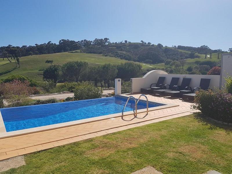Stunning 3 Bed Villa With Pool- Golf Beach 부덴스 외부 사진